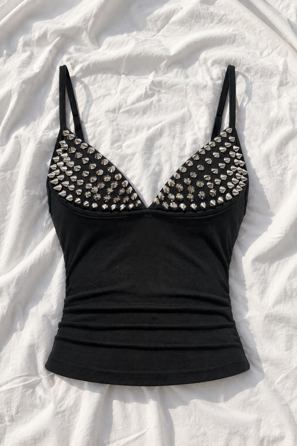 Top Femme Clouté – Décolleté en V Style Y2K
