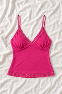 Top Caraco à Dentelle et Clous – Style Y2K