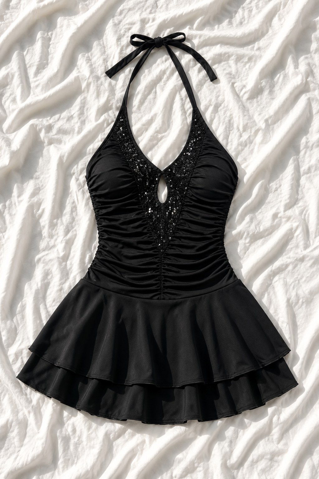Robe Courte Dos Nu à Strass et Volants – Style Y2K